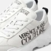 Adidași Speedtrack cu logo Adidași Speedtrack cu logo