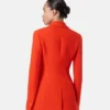 Blazer din lână cu nasturi, cu un singur rând de nasturi Blazer din lână cu nasturi, cu un singur rând de nasturi