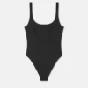 Costum de baie dintr-o singură piesă Costum de baie dintr-o singură piesă