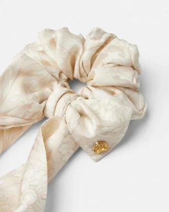 Eșarfă tip scrunchie din twill cu imprimeu pentru copii Eșarfă tip scrunchie din twill cu imprimeu pentru copii