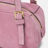 Geantă de umăr Versace Tag din piele întoarsă Geantă de umăr Versace Tag din piele întoarsă