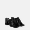 Mule Medusa 95 din piele lăcuită 70 mm Mule Medusa 95 din piele lăcuită 70 mm