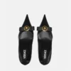 Pantofi cu vârf ascuțit din piele lăcuită Gianni Ribbon 85 mm Pantofi cu vârf ascuțit din piele lăcuită Gianni Ribbon 85 mm