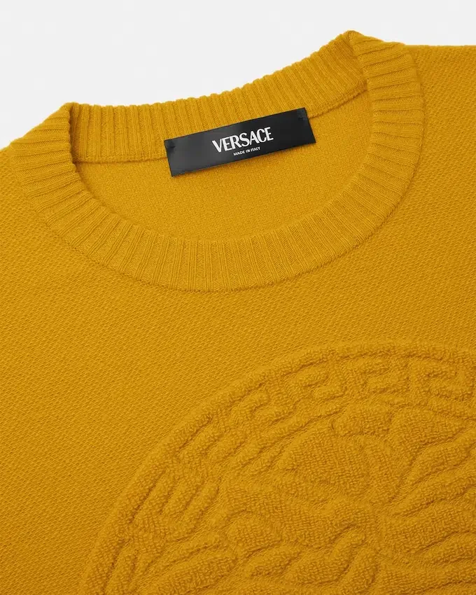 Pulover tricotat din amestec de cașmir cu model Medusa Pulover tricotat din amestec de cașmir cu model Medusa