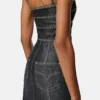 Rochie midi ajustată din denim împodobită Rochie midi ajustată din denim împodobită