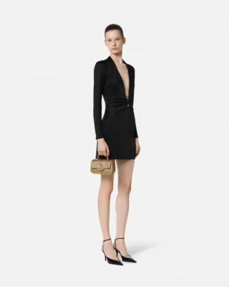 Rochie mini ajustată cu ac de siguranță
