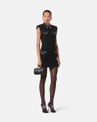 Rochie mini ajustată din lână cu ținte