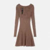 Rochie mini cu nervuri și catarame baroce Rochie mini cu nervuri și catarame baroce
