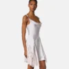 Rochie mini din satin cu borduri din dantelă Rochie mini din satin cu borduri din dantelă