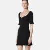 Rochie mini evazată din tricot cu ac de siguranță Rochie mini evazată din tricot cu ac de siguranță