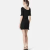 Rochie mini evazată din tricot cu ac de siguranță Rochie mini evazată din tricot cu ac de siguranță