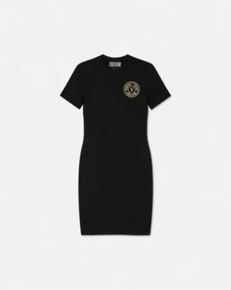 Rochie tip tricou cu emblemă în formă de V