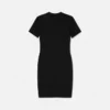 Rochie tip tricou cu emblemă în formă de V Rochie tip tricou cu emblemă în formă de V